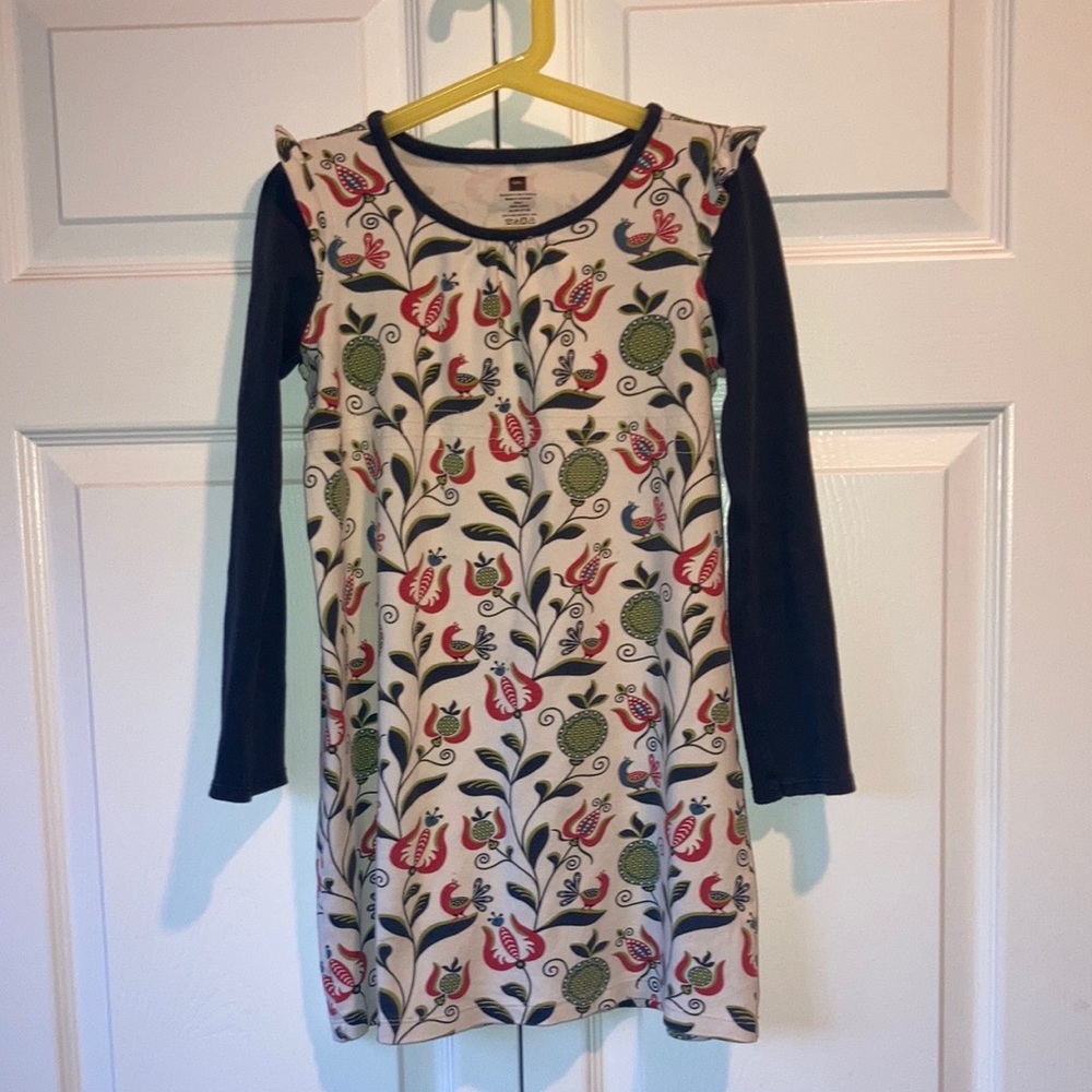 Tea size 7 long sleeve dress